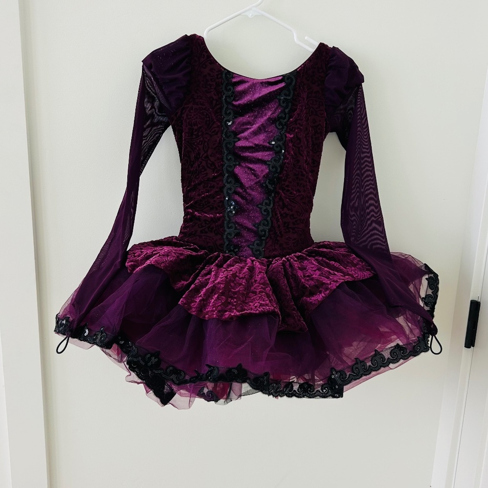 Weissman SPIRIT NIGHT Purple Costume Tutu 16326 Size Medium MA 8/10